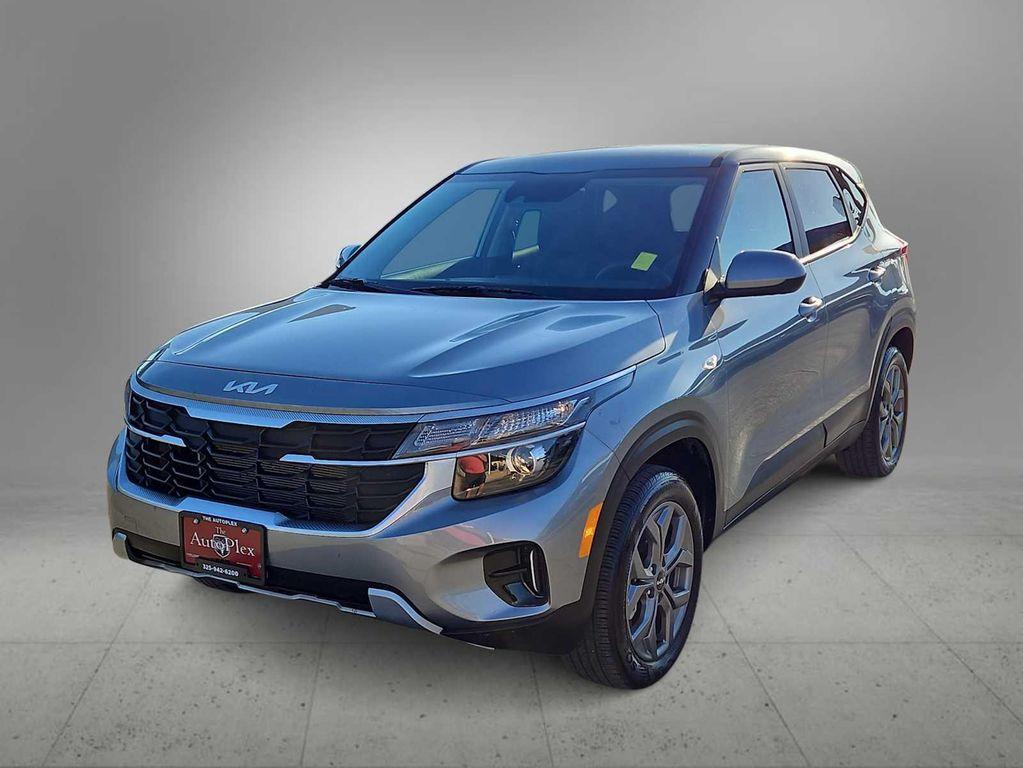 used 2025 Kia Seltos car, priced at $23,499