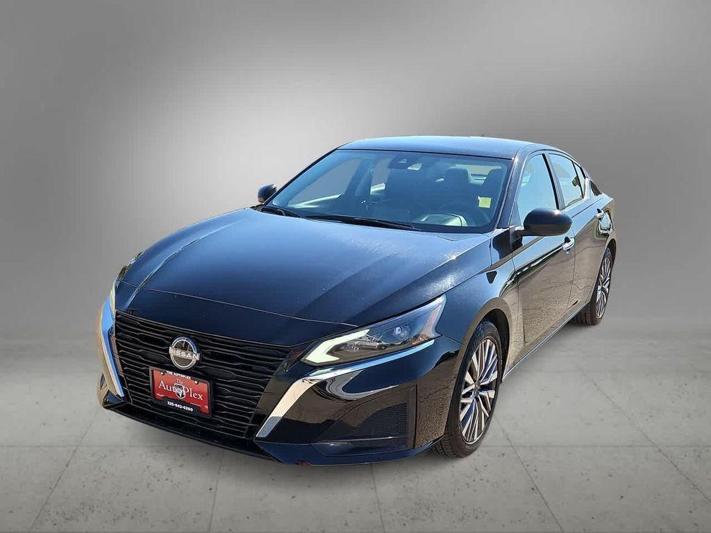 used 2023 Nissan Altima car, priced at $21,454