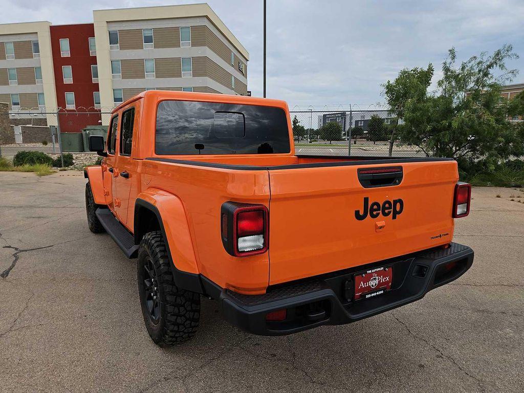new 2025 Jeep Gladiator car, priced at $49,250