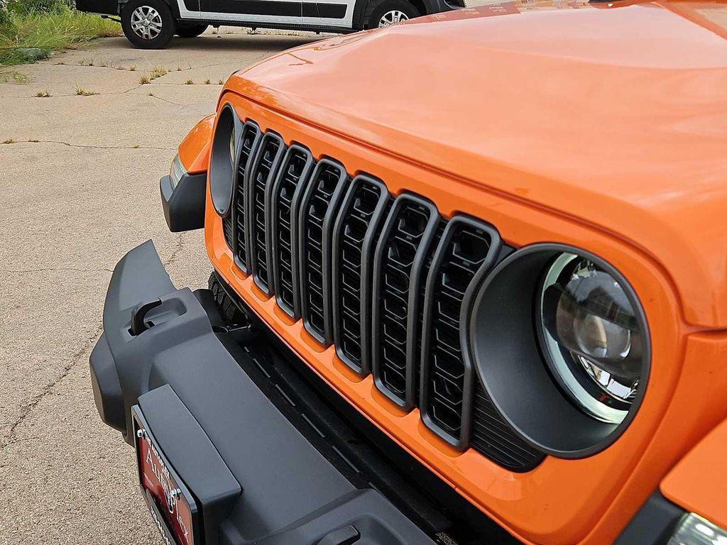 new 2025 Jeep Gladiator car, priced at $49,250