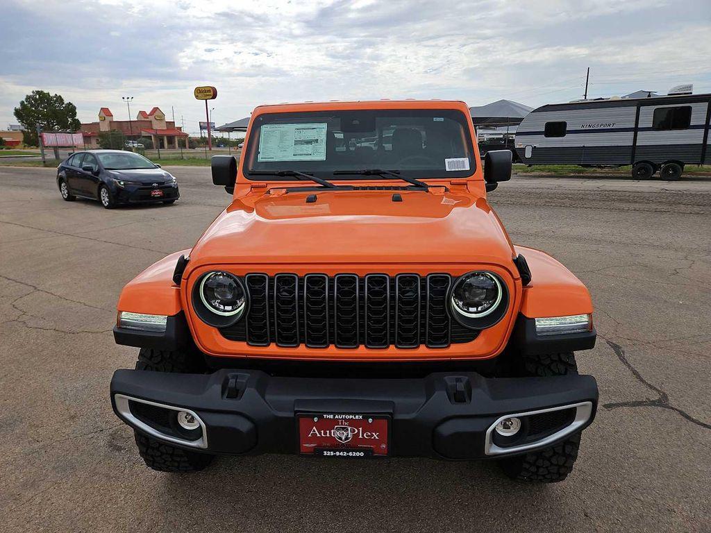 new 2025 Jeep Gladiator car, priced at $49,250