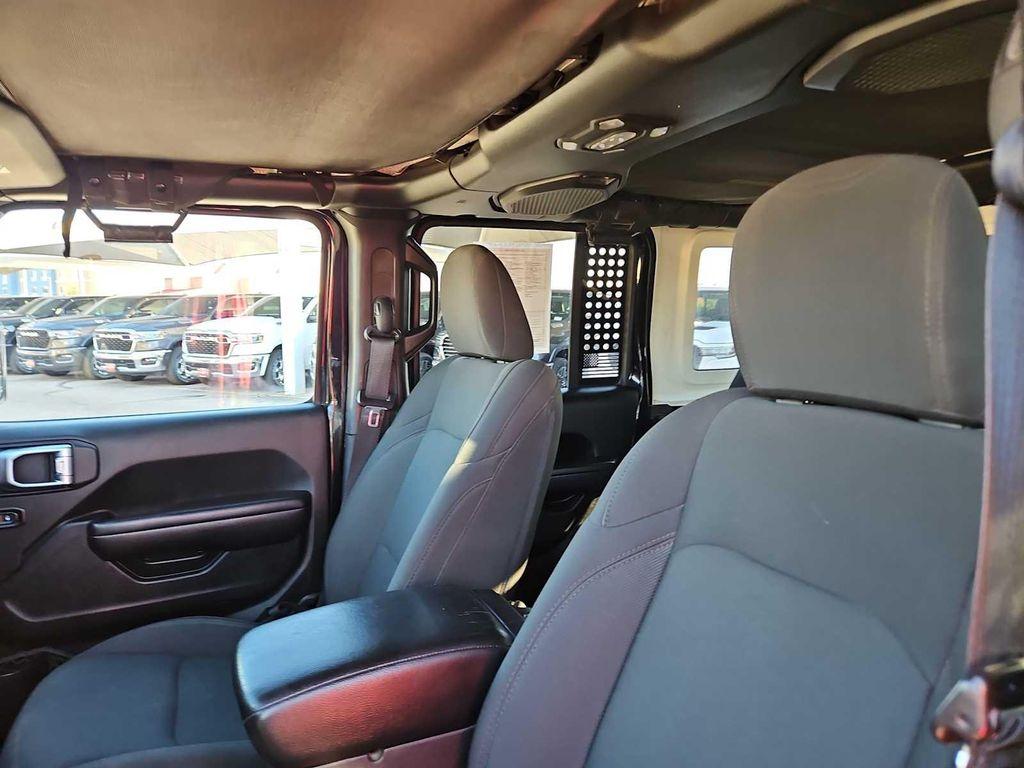 used 2018 Jeep Wrangler Unlimited car, priced at $21,567