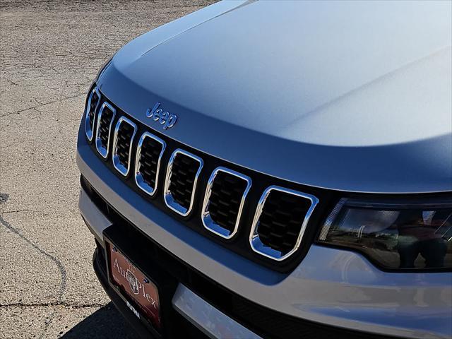 new 2025 Jeep Compass car, priced at $28,090