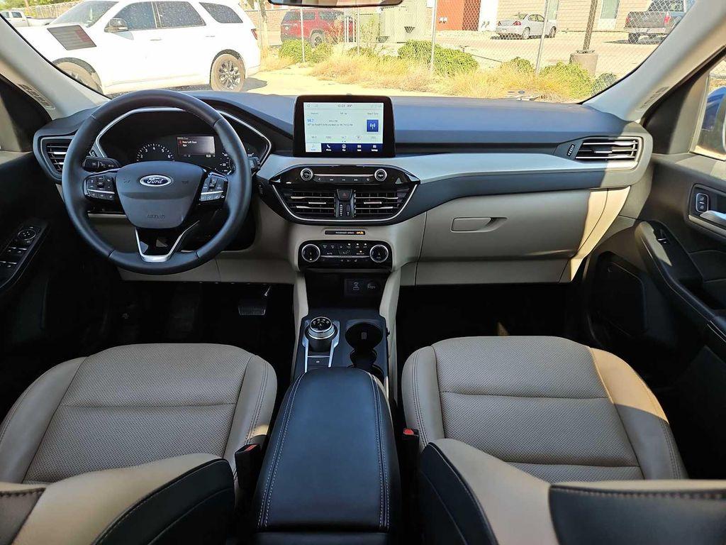used 2022 Ford Escape car, priced at $25,600