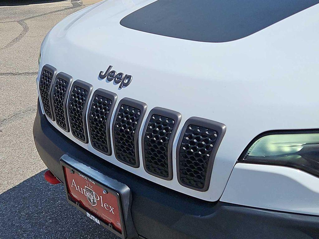 used 2019 Jeep Cherokee car, priced at $19,717