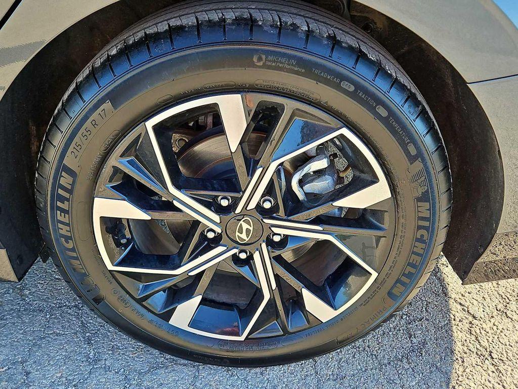 used 2025 Hyundai Sonata car, priced at $24,102