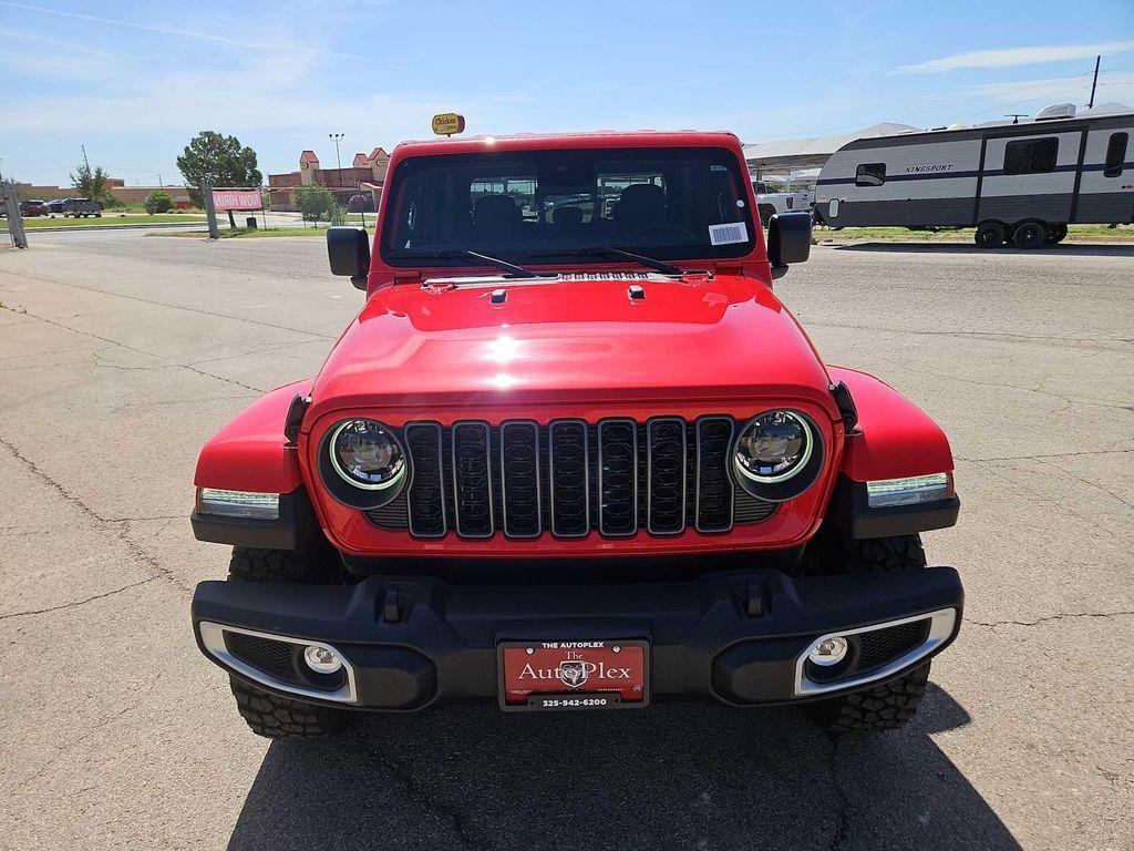 new 2025 Jeep Gladiator car, priced at $48,950