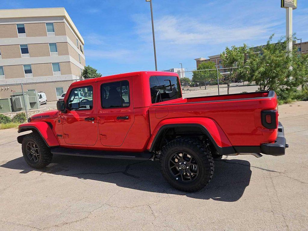 new 2025 Jeep Gladiator car, priced at $48,950