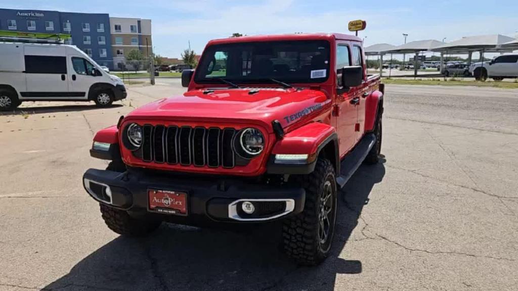 new 2025 Jeep Gladiator car, priced at $48,950