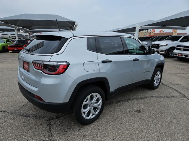 new 2024 Jeep Compass car, priced at $26,997