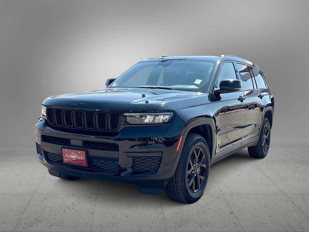 used 2024 Jeep Grand Cherokee L car