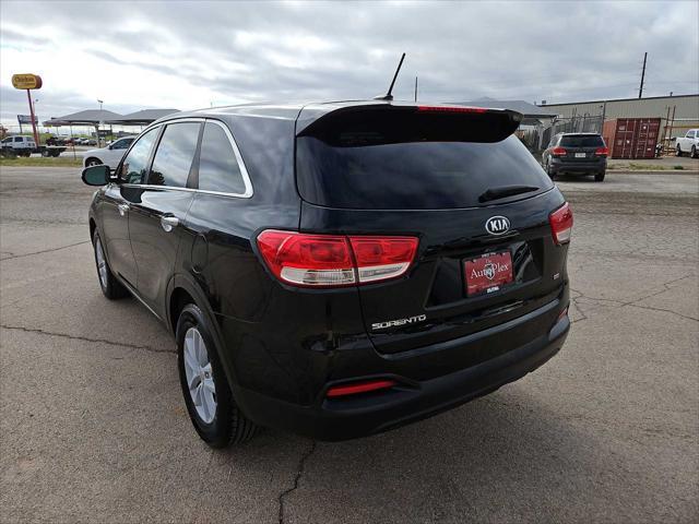 used 2018 Kia Sorento car, priced at $16,440