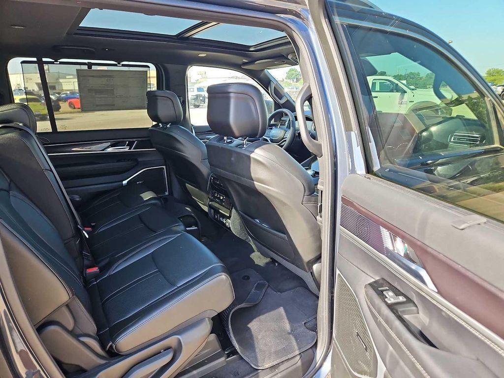 new 2024 Jeep Wagoneer L car, priced at $69,580