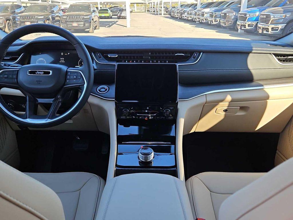 new 2025 Jeep Grand Cherokee L car, priced at $46,035