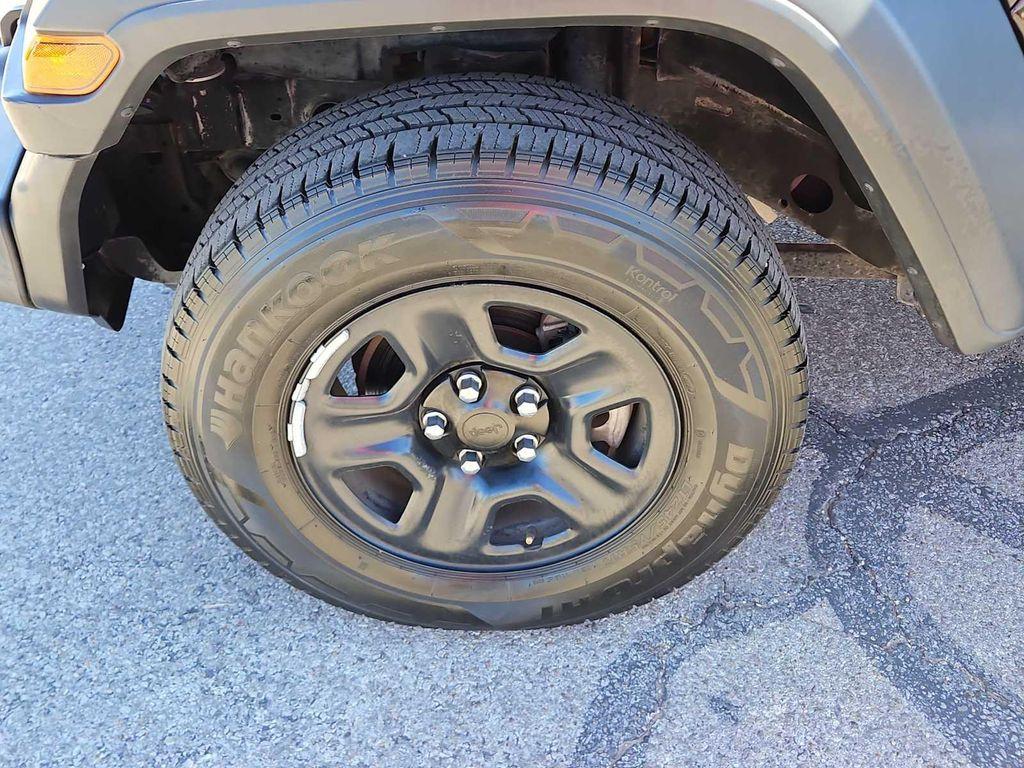 used 2018 Jeep Wrangler Unlimited car, priced at $21,745