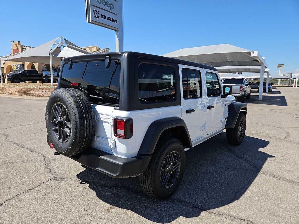 new 2025 Jeep Wrangler car, priced at $46,250