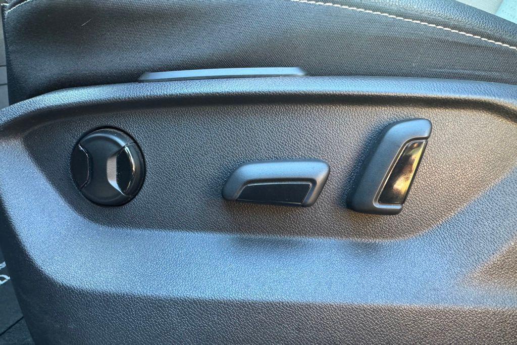 used 2021 Volkswagen Atlas car, priced at $24,999