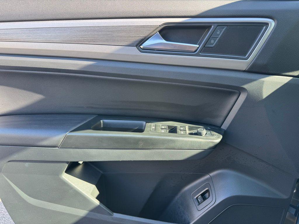 used 2021 Volkswagen Atlas car, priced at $24,999