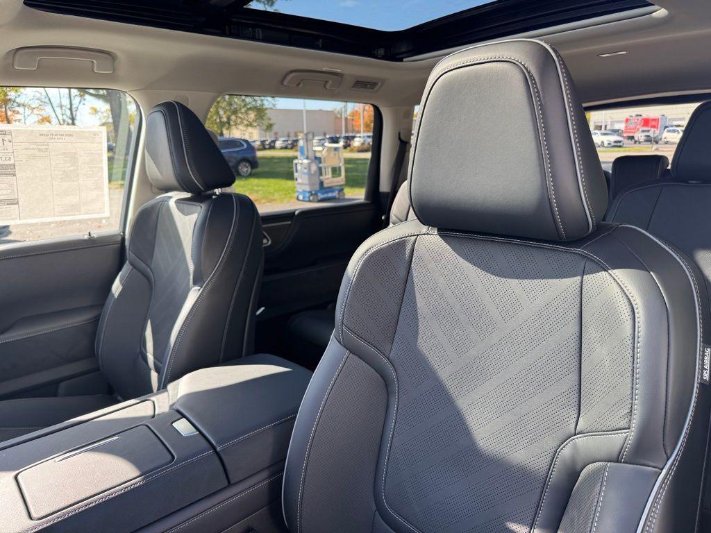 new 2025 INFINITI QX80 car, priced at $83,199