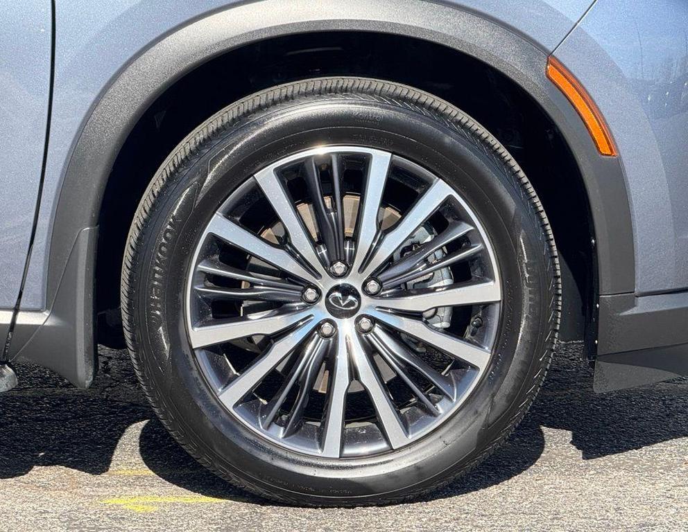 used 2025 INFINITI QX60 car, priced at $52,800