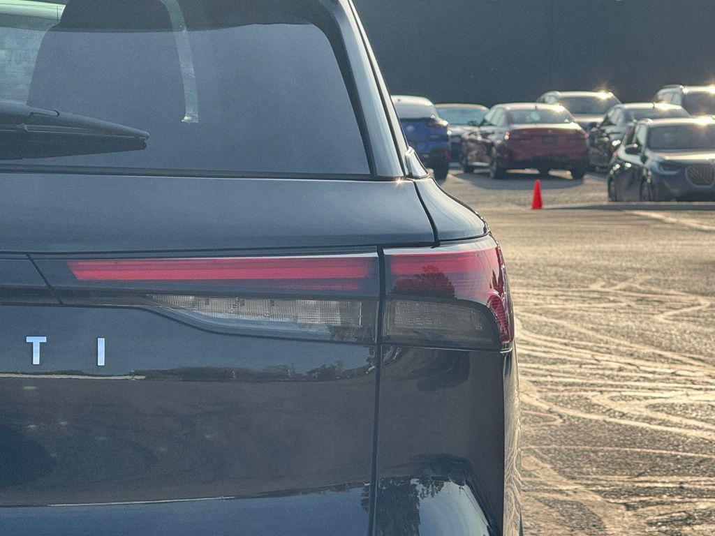 used 2025 INFINITI QX60 car, priced at $51,600