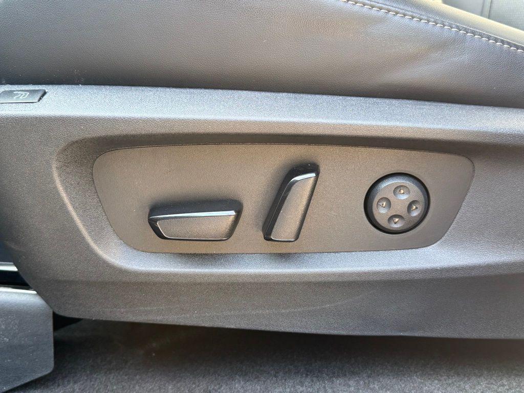 used 2024 INFINITI QX60 car, priced at $52,800