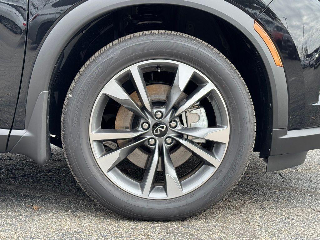 new 2025 INFINITI QX60 car, priced at $52,200