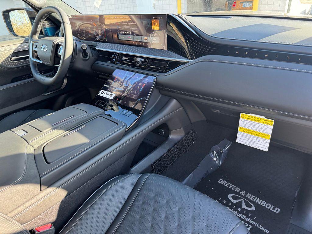 new 2025 INFINITI QX80 car, priced at $113,850