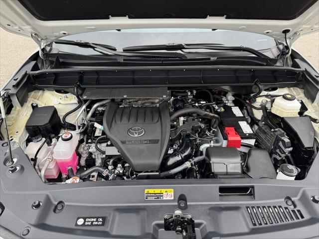 used 2024 Toyota Highlander car, priced at $47,600
