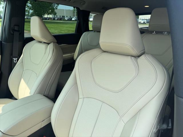 new 2025 INFINITI QX60 car, priced at $60,285