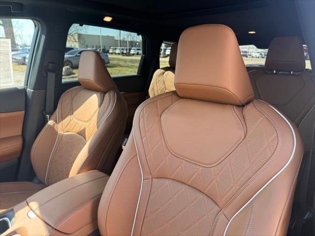 new 2025 INFINITI QX60 car, priced at $68,550