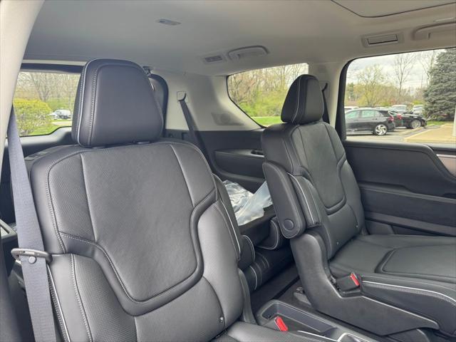 new 2025 INFINITI QX80 car, priced at $90,895