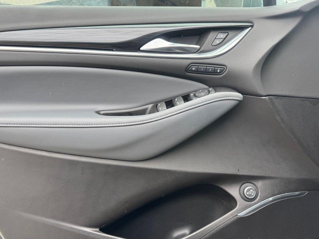 used 2019 Buick Enclave car, priced at $19,300