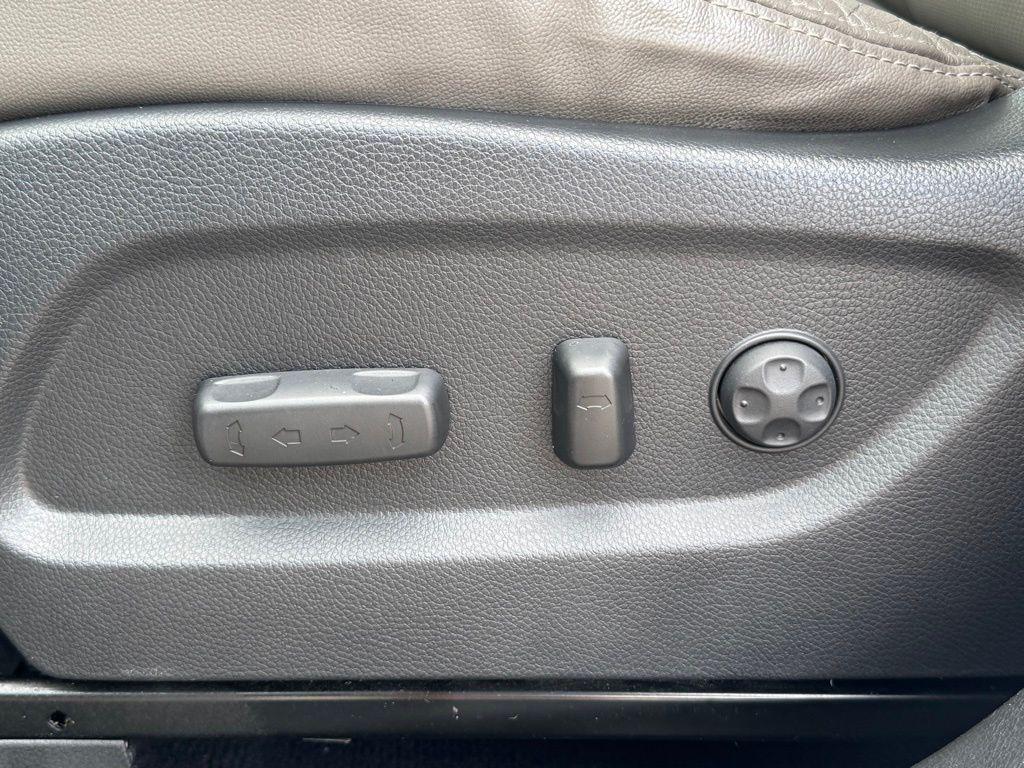 used 2017 Hyundai Santa Fe car, priced at $11,500