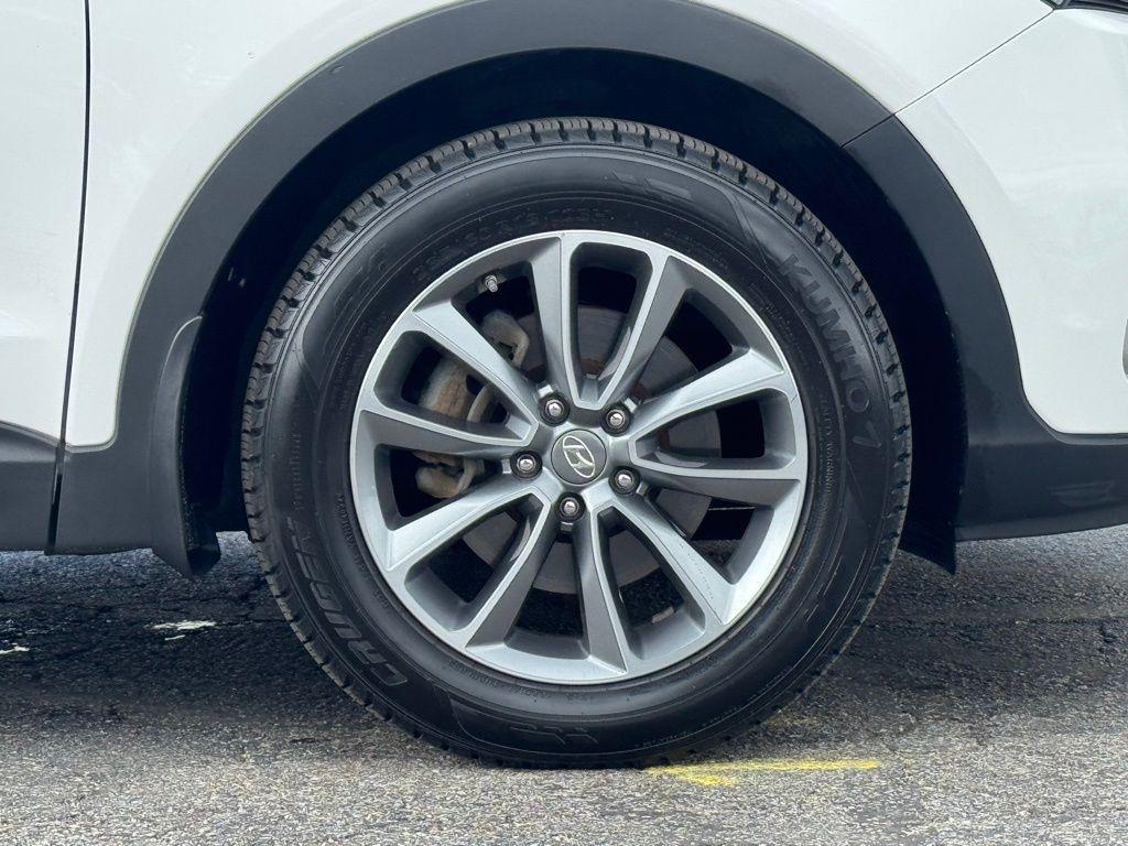 used 2017 Hyundai Santa Fe car, priced at $11,500
