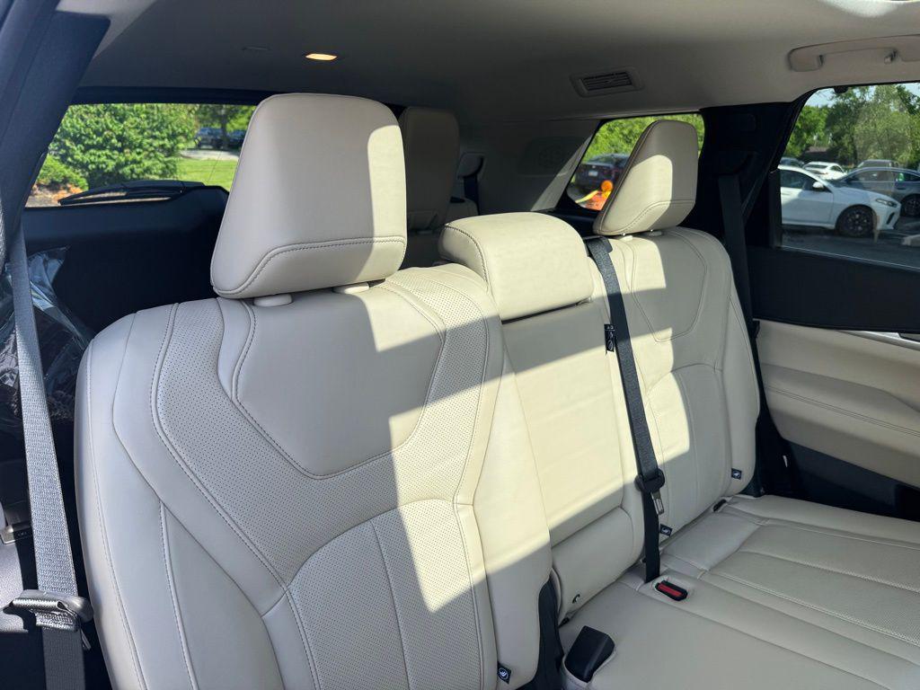 new 2025 INFINITI QX60 car, priced at $52,080