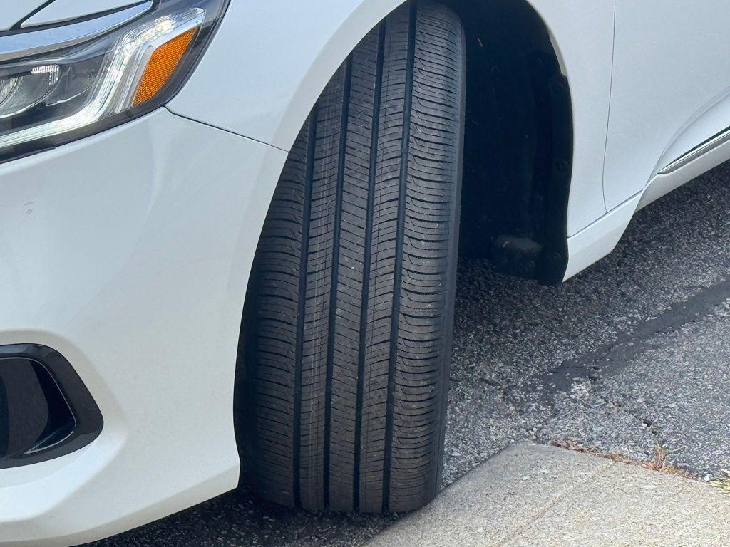 used 2022 Honda Accord Hybrid car, priced at $30,999