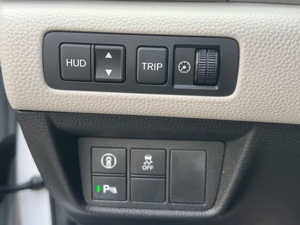 used 2022 Honda Accord Hybrid car, priced at $30,999