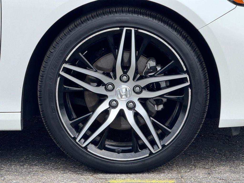 used 2022 Honda Accord Hybrid car, priced at $30,999