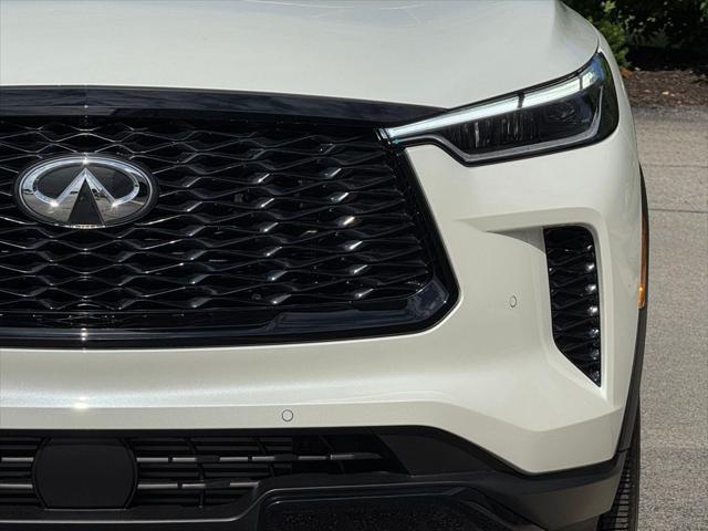 used 2025 INFINITI QX60 car, priced at $54,500