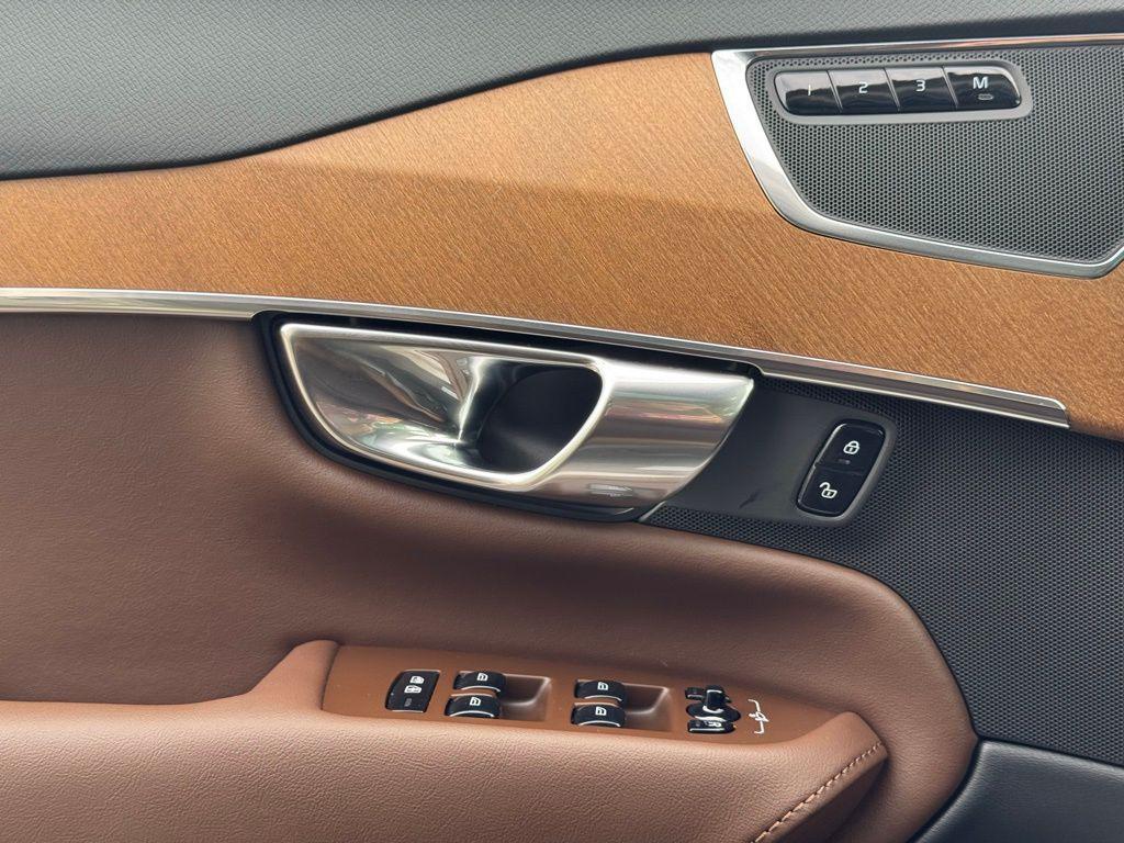 used 2023 Volvo XC90 car, priced at $42,999