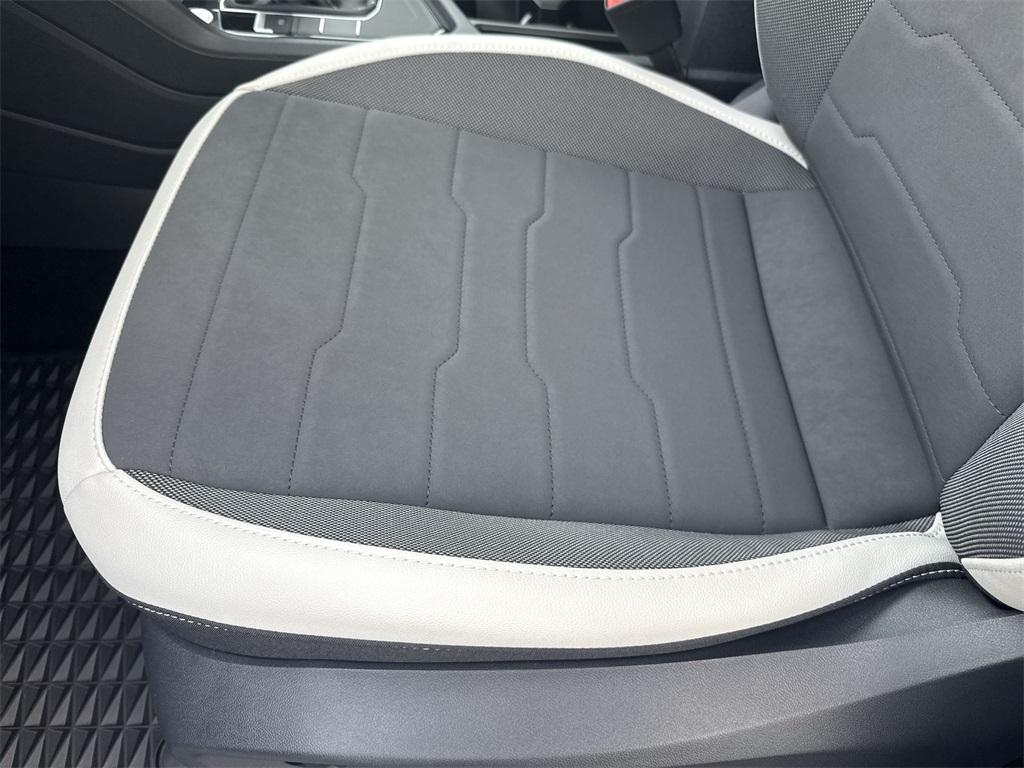 new 2025 Volkswagen Taos car, priced at $32,775