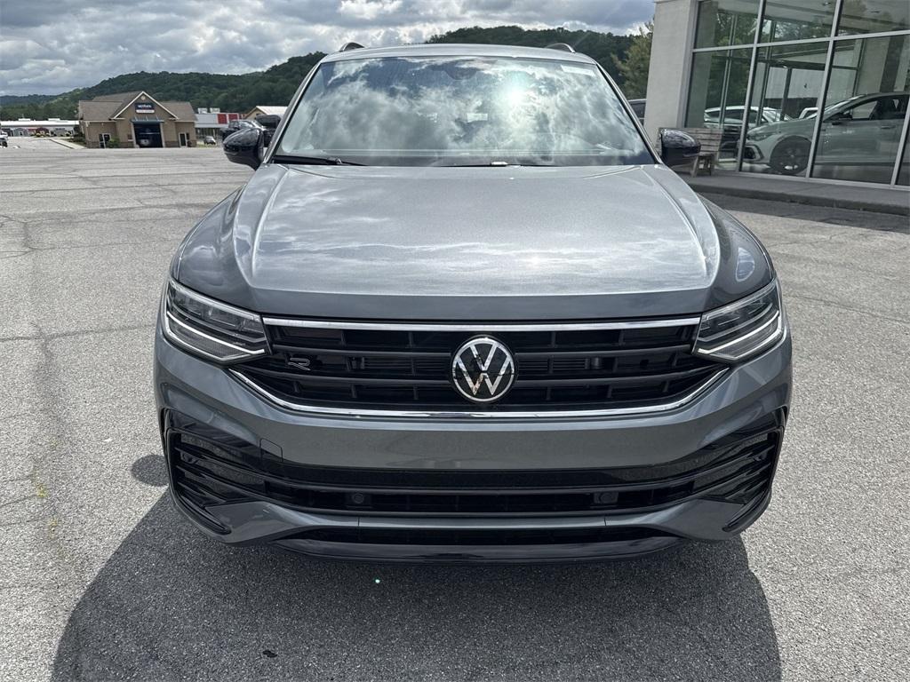 new 2024 Volkswagen Tiguan car, priced at $37,639