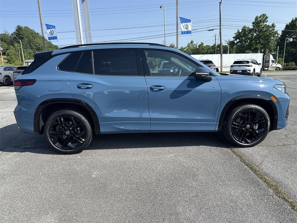 new 2025 Volkswagen Tiguan car, priced at $39,577