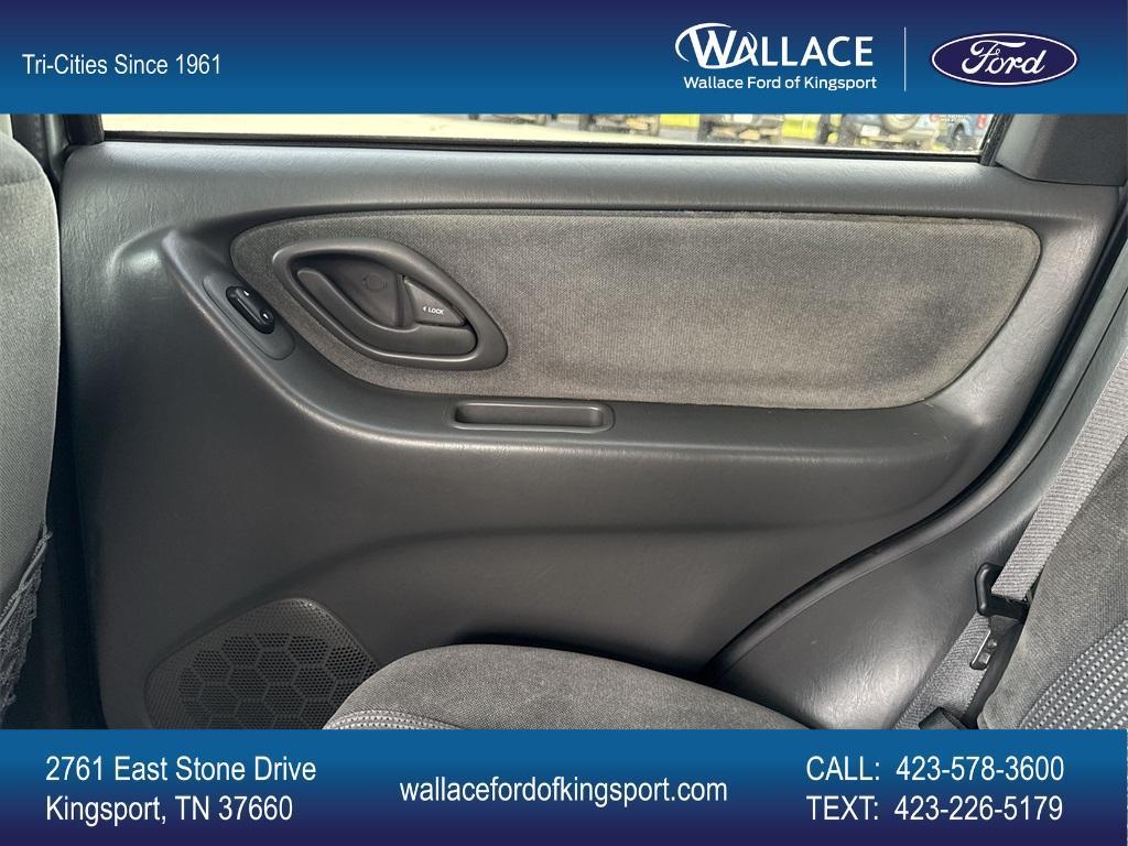 used 2003 Mazda Tribute car, priced at $5,890
