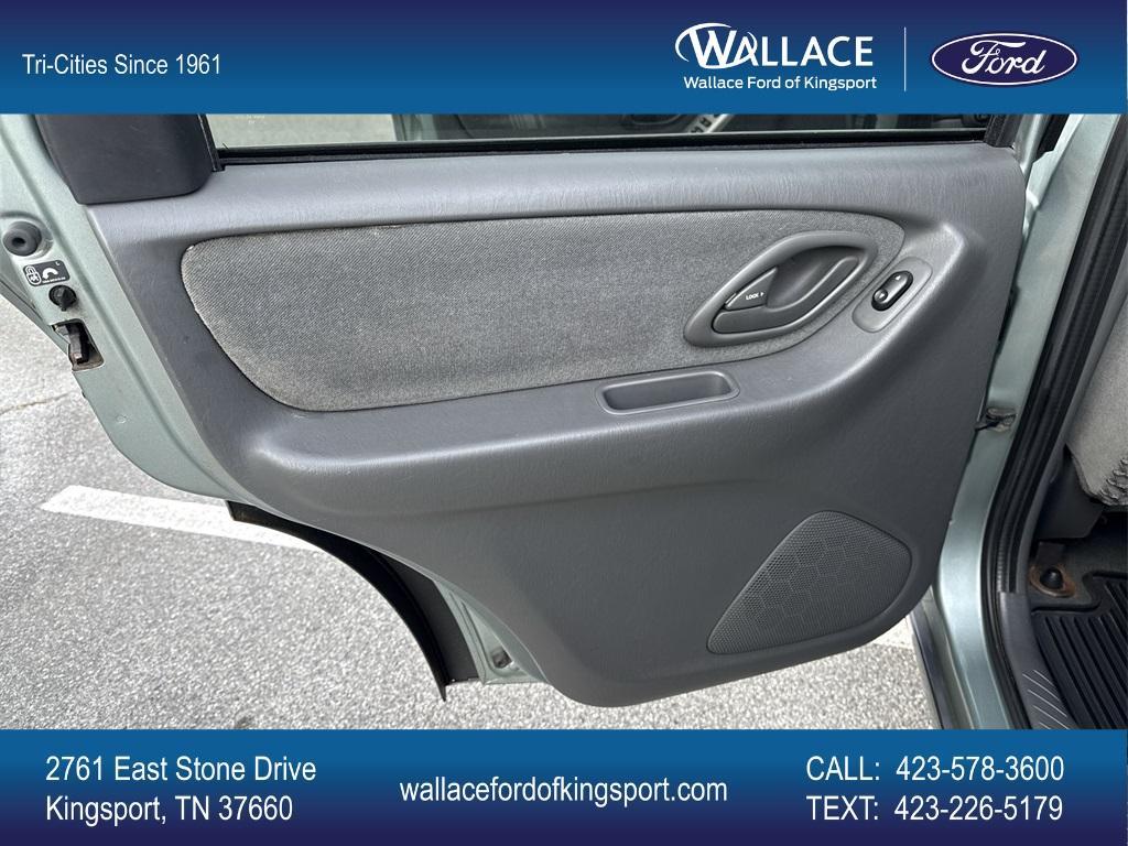 used 2003 Mazda Tribute car, priced at $5,890