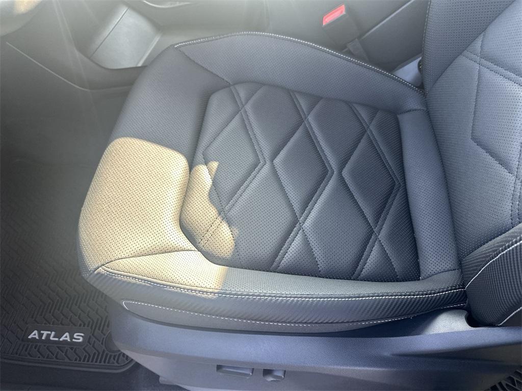 new 2024 Volkswagen Atlas Cross Sport car, priced at $45,410