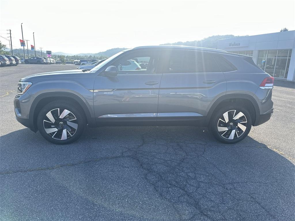 new 2024 Volkswagen Atlas Cross Sport car, priced at $45,410