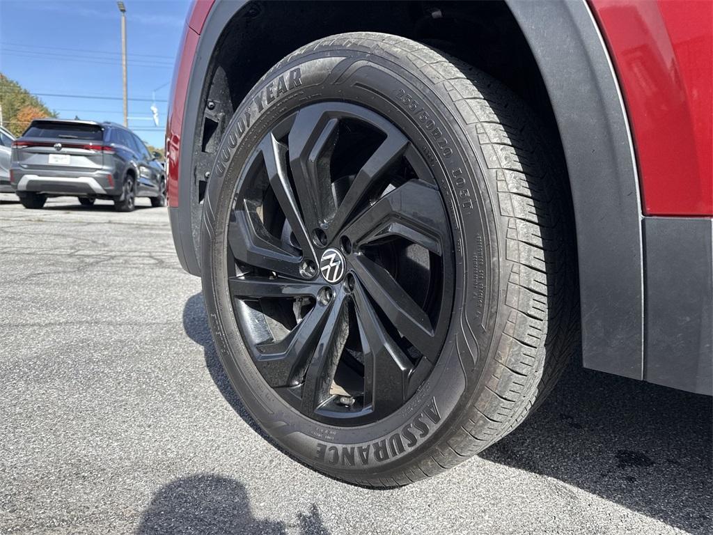 used 2023 Volkswagen Atlas car, priced at $30,900
