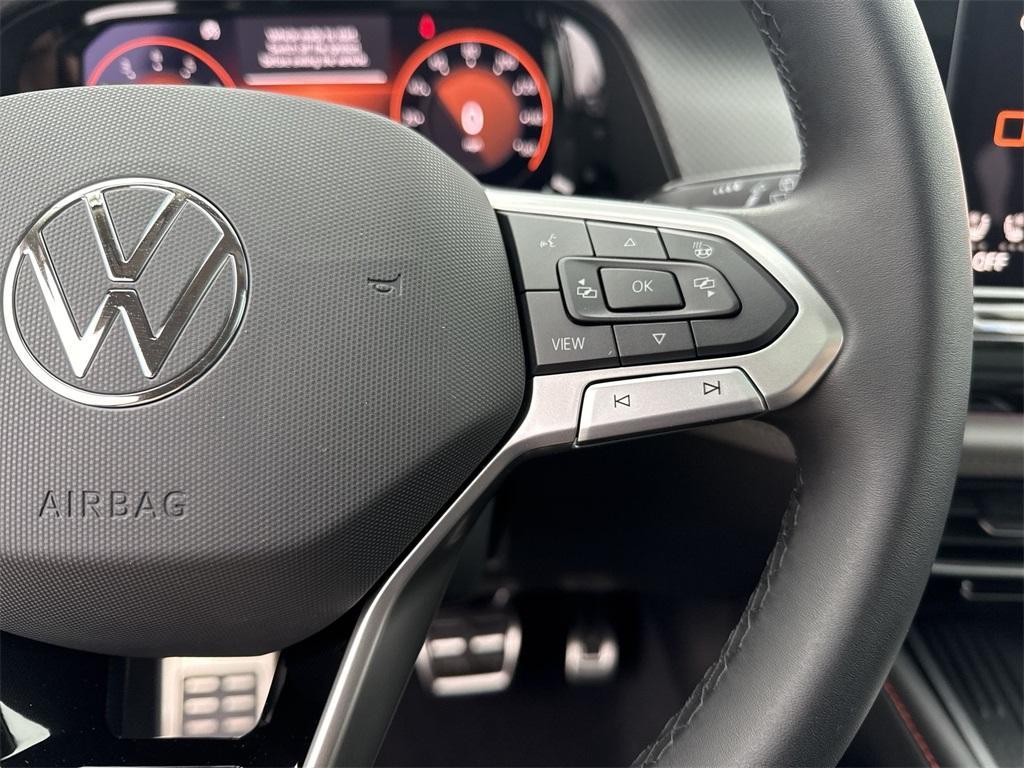 new 2026 Volkswagen Atlas car, priced at $51,140